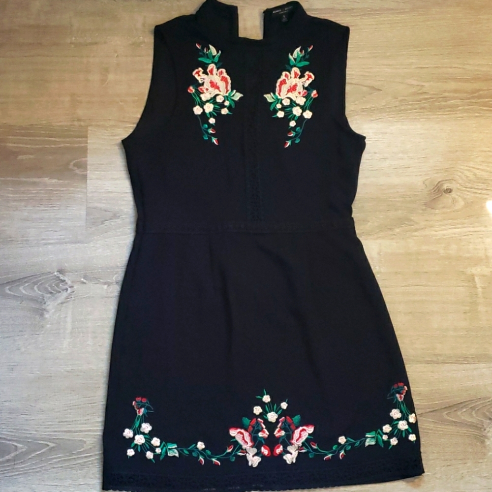 Romeo and Juliet Couture Black Dress